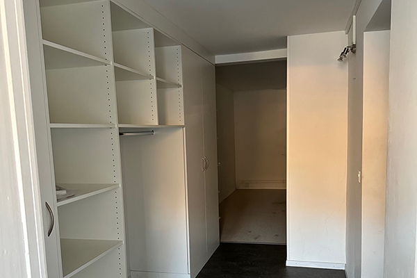 garderobe-1-klein8FDF1895-7C68-B9C0-0326-B9B06A8935E3.jpg